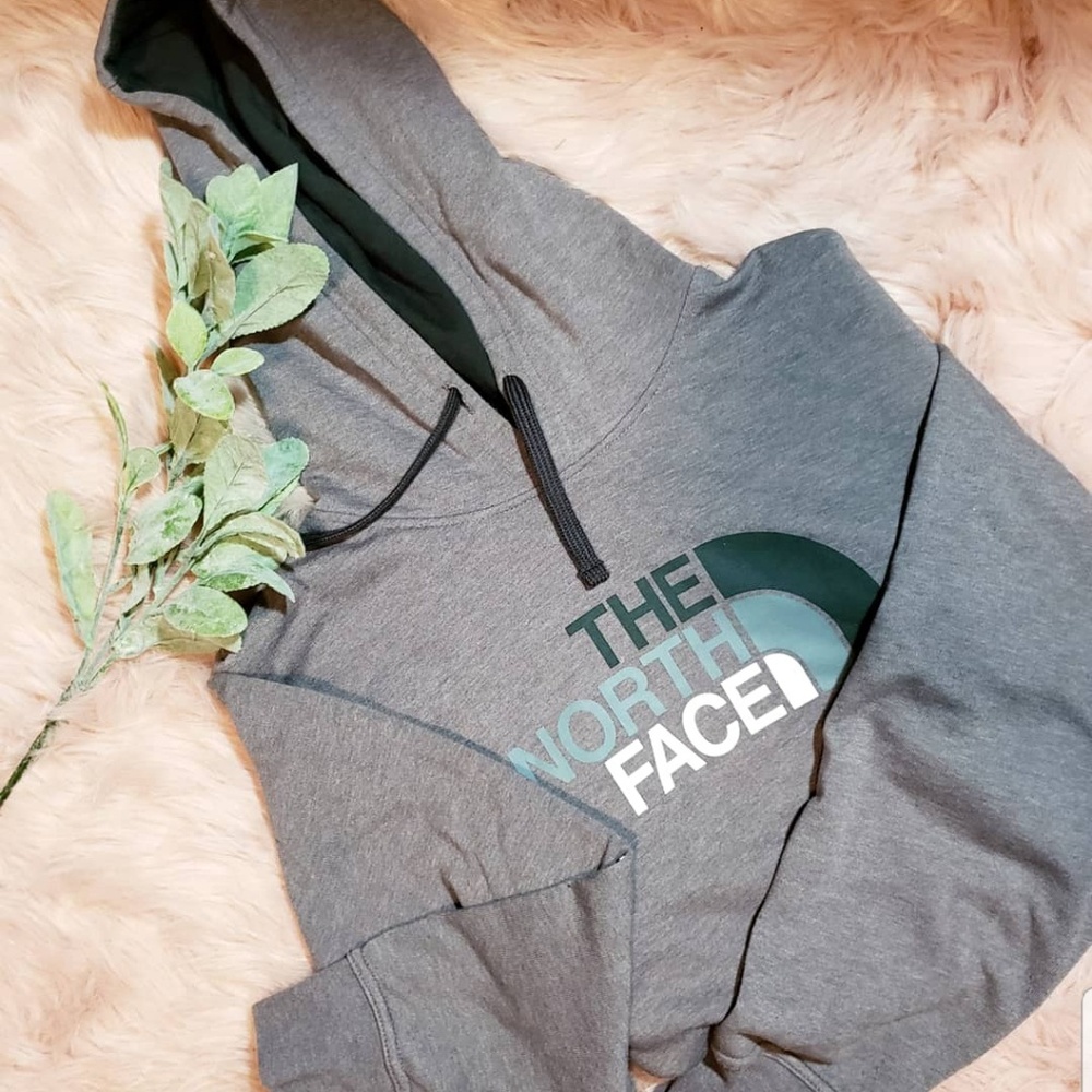 The North Face Sweatshirt {mens L}